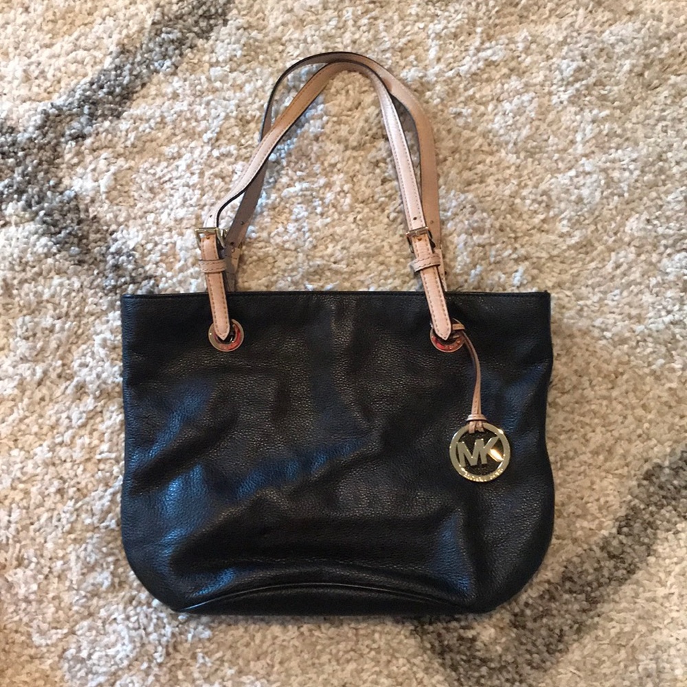 Black Michael Kors Shoulder Bag